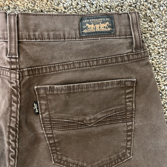 Brown Levi’s Straight 512 - Picture 4 of 5